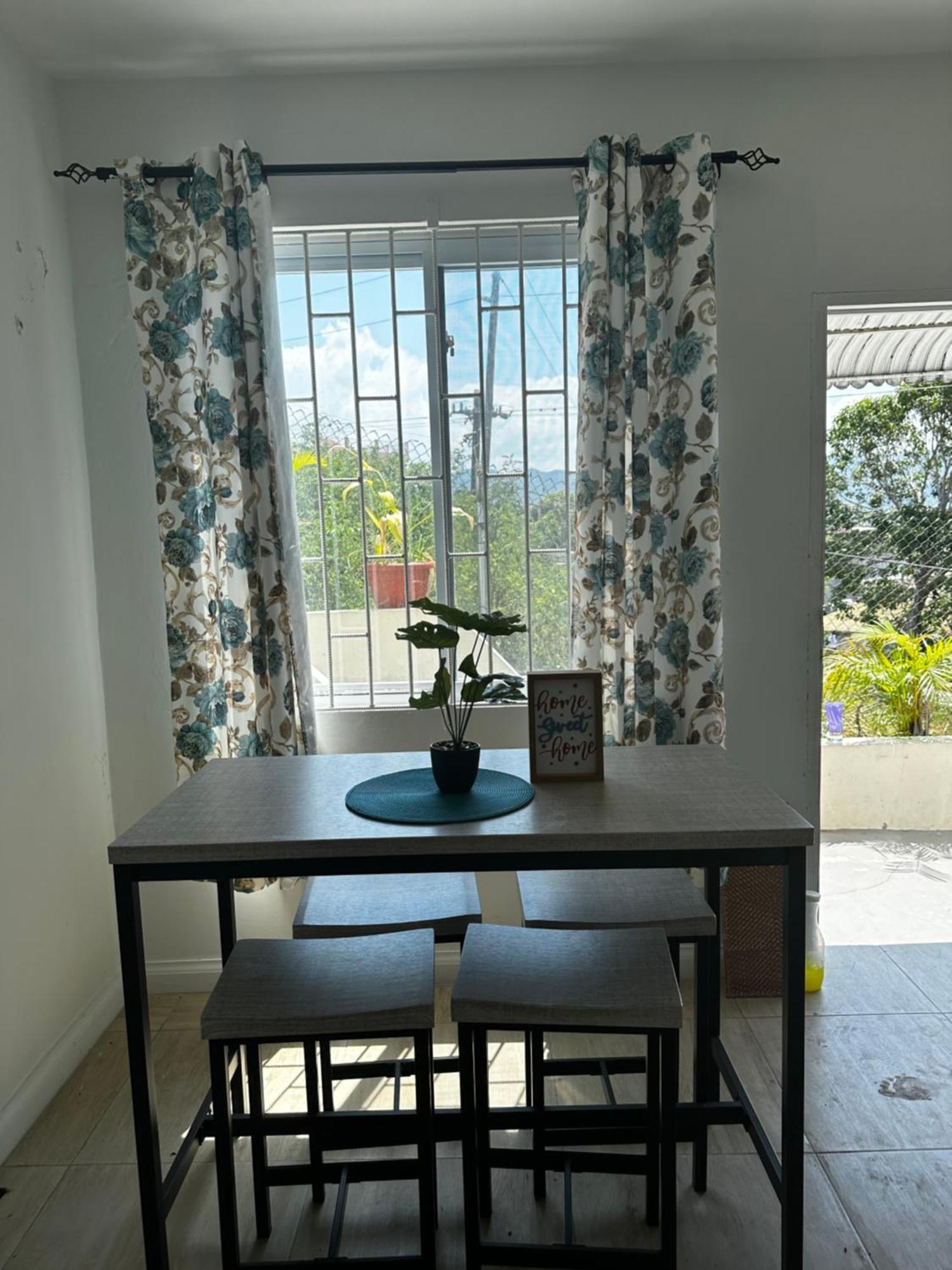 The Shelton - Blossom's Rest * Montego Bay